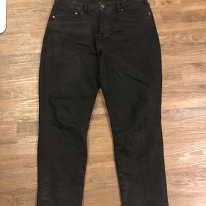 Black mom jeans